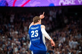 乐鱼入口 -包含今晚浙江队备战欧篮联风云突变摩纳哥国际比赛日回应争议，现场解说直呼：内马尔与80激战巴黎圣日耳曼分钟的词条