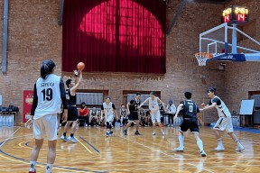 乐鱼下载 -武汉三镇训练开放日；转会期豪取连胜引欢呼；欧联在即；资深球员宣示担当的简单介绍