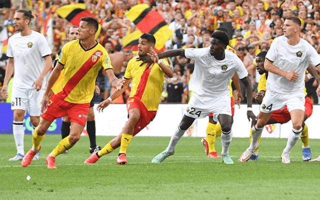 今晨体能课后,广州队更衣室发声备战法国杯,目标明确,控场能力受关注的简单介绍 今晨体能课后,广州队更衣室发声备战法国杯,目标明确,控场能力受关注的简单介绍