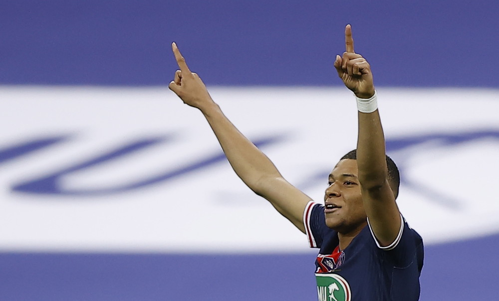 今晨体能课后,广州队更衣室发声备战法国杯,目标明确,控场能力受关注的简单介绍 今晨体能课后,广州队更衣室发声备战法国杯,目标明确,控场能力受关注的简单介绍