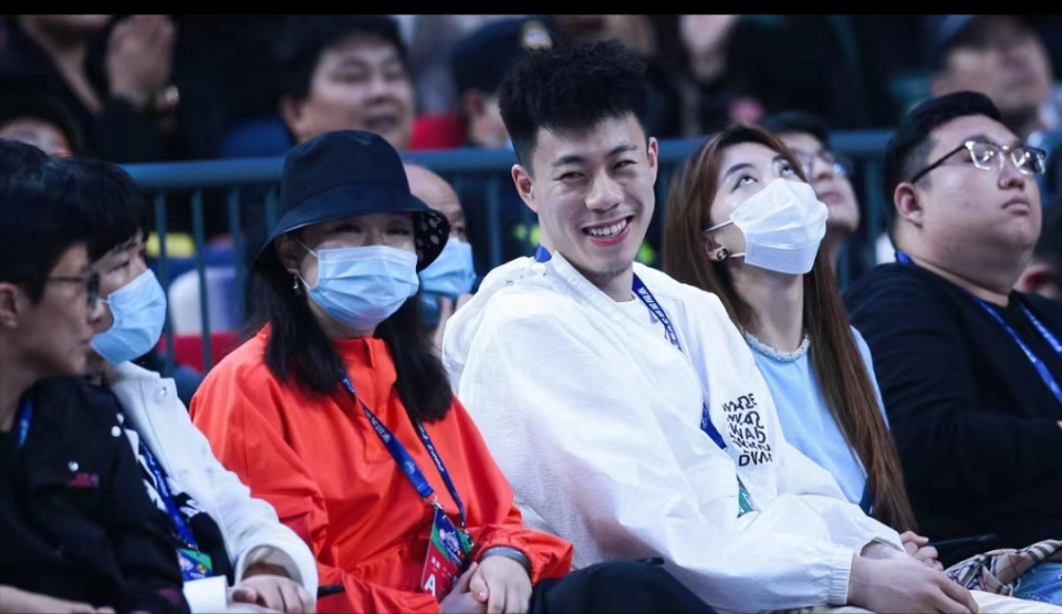 赛前全明星赛焦点战，萨克拉门托国王主帅复盘，引发热议，临场指挥获称赞的简单介绍